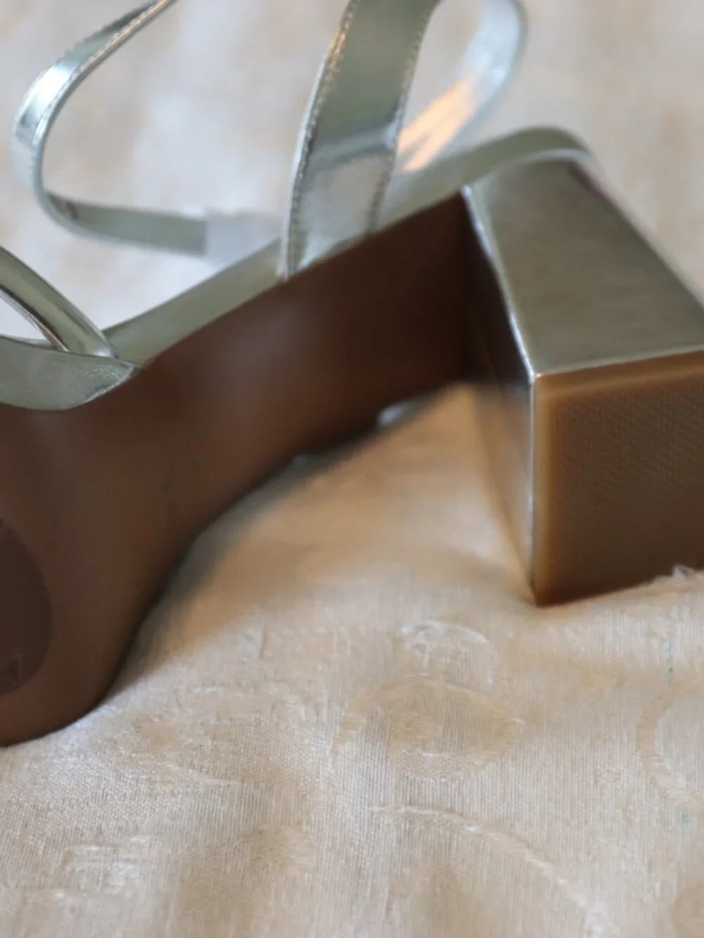 Fancy Queen Size 9 Silver Metalic Square Toe Platform Sandal Adjustable Straps